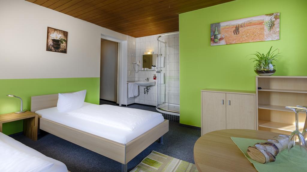 Hotel Luitpold Landshut Kamer foto