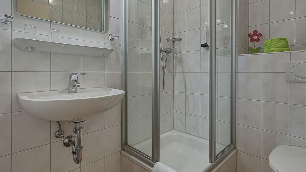 Hotel Luitpold Landshut Kamer foto