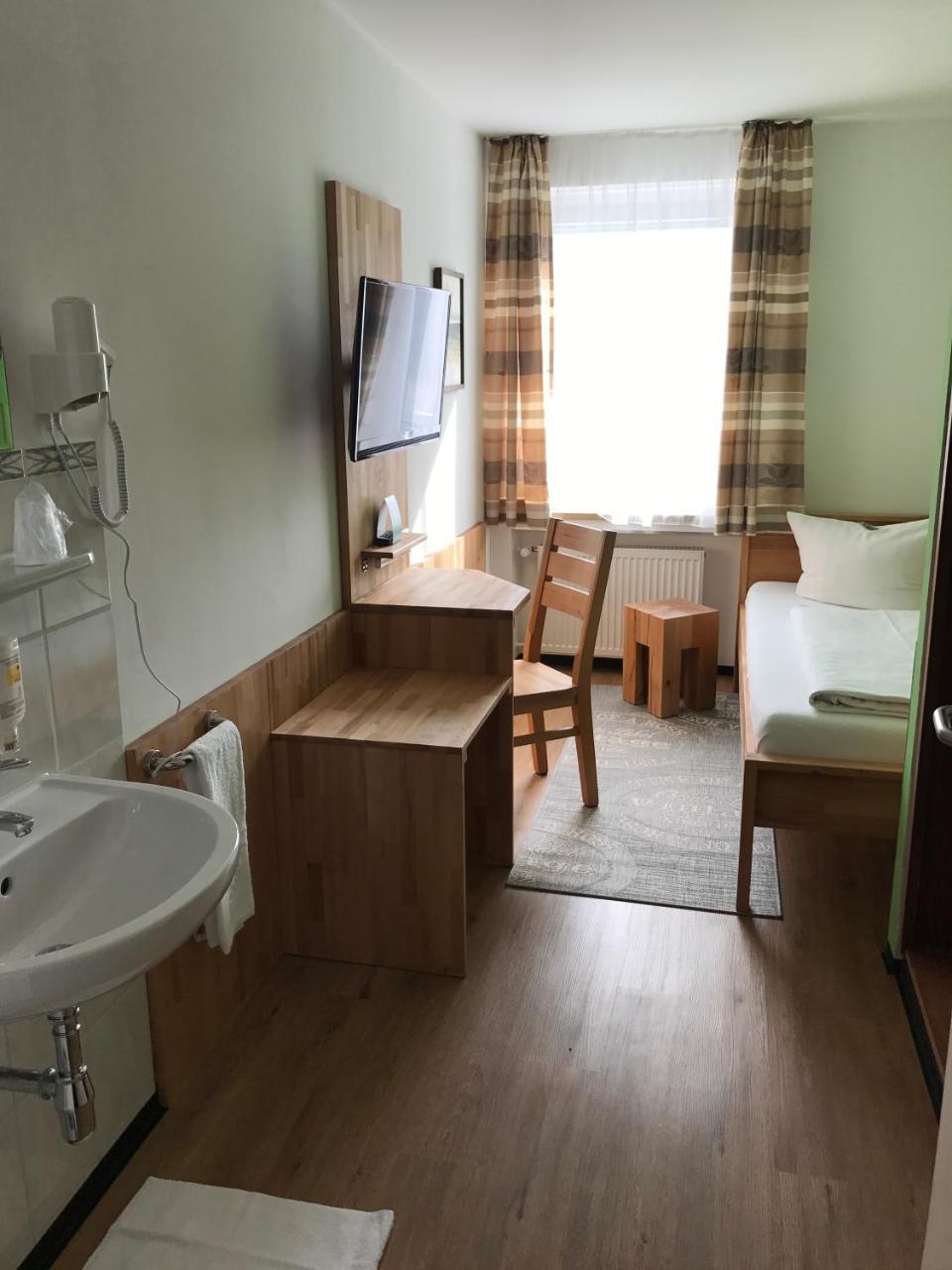 Hotel Luitpold Landshut Buitenkant foto